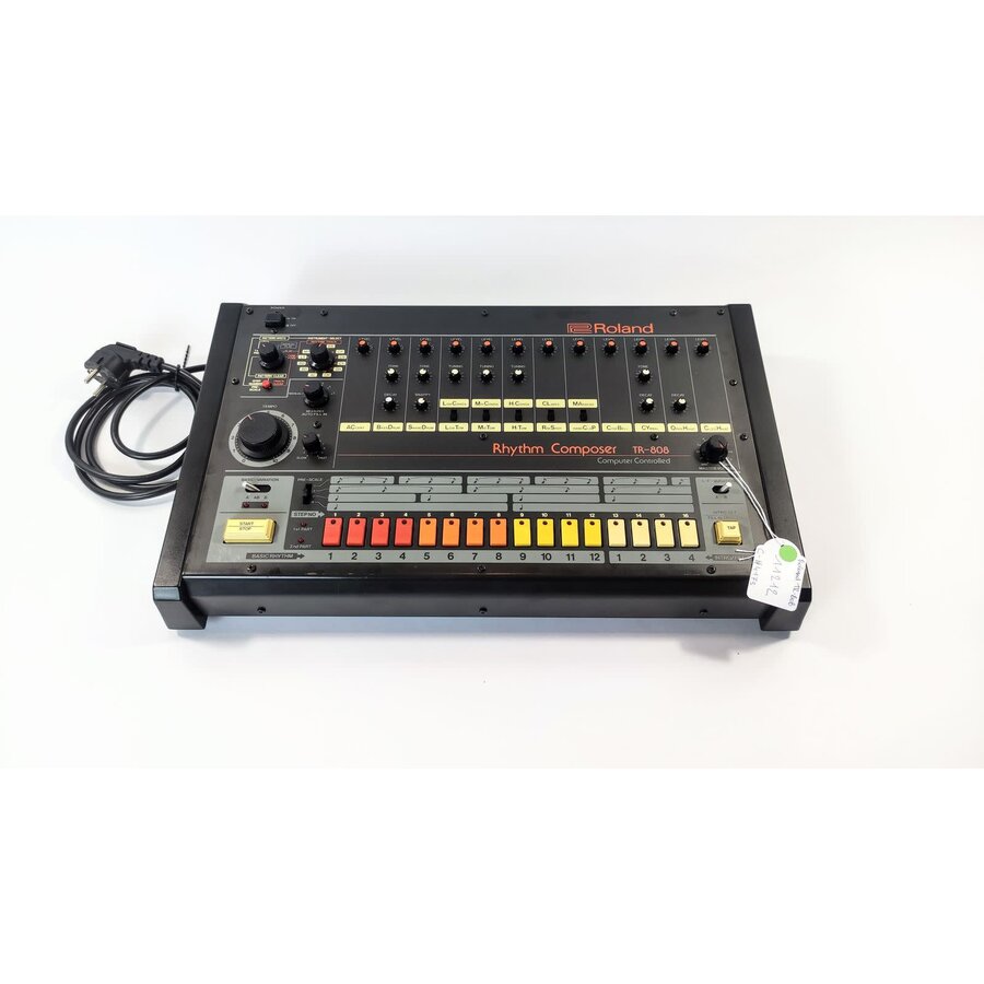 Roland TR-808   SN 124851