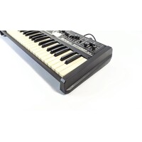 Roland SH-2 In original box