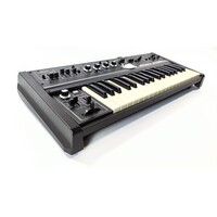 Roland SH-2 In original box