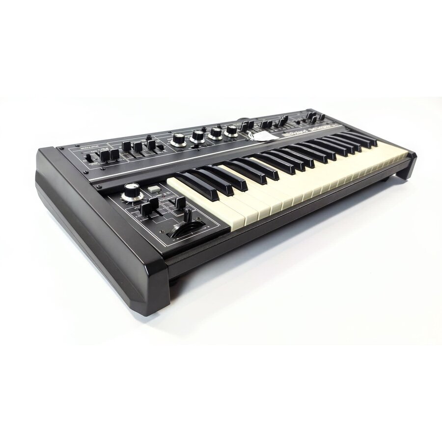 Roland SH-2 In original box