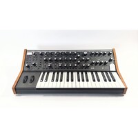 Moog Subsequent 37