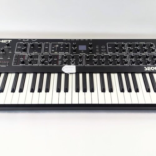 Sequential Prophet Rev 2  8-voice 