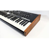 Sequential Prophet Rev 2 8-voice