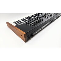 Sequential Prophet Rev 2 8-voice