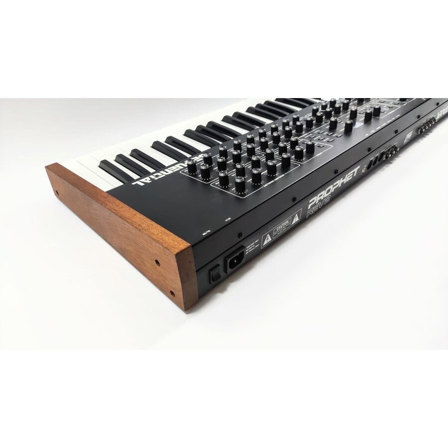 Sequential Prophet Rev 2  8-voice