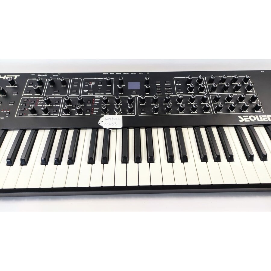 Sequential Prophet Rev 2  8-voice