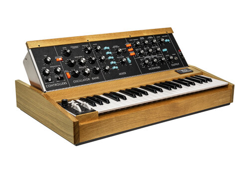 Moog Model D Bob Moog Tribute Edition + Free SR Moog SoftCase 