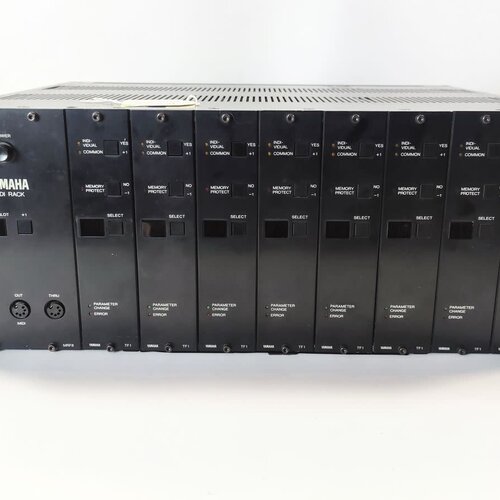 Yamaha TX-816 