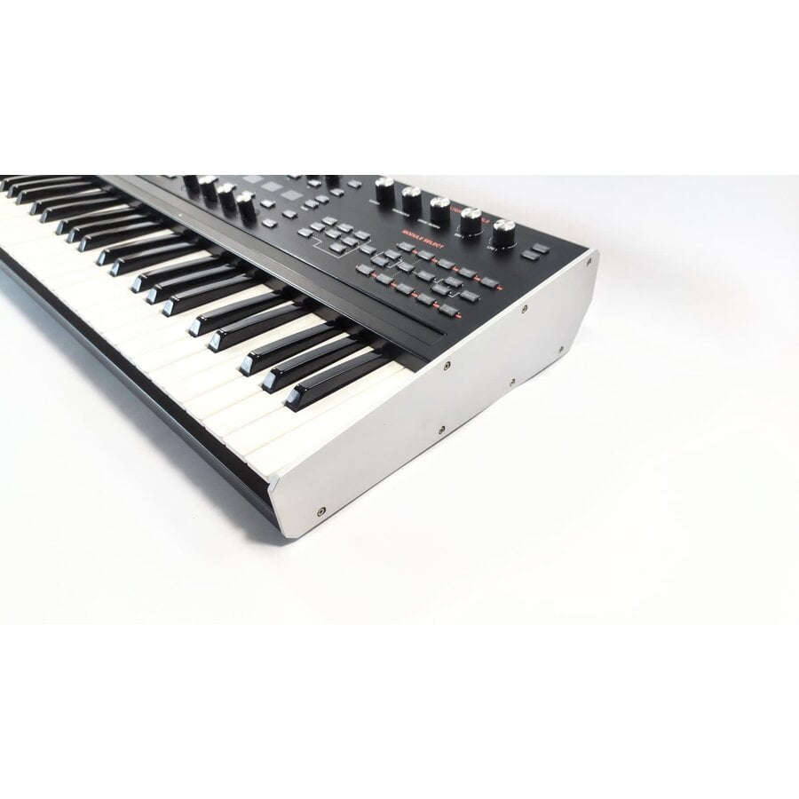Ashun Sound Machines (ASM) Hydrasynth Keyboard