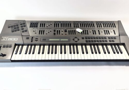 Roland JD-800 