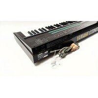 Yamaha DX-7 + Case