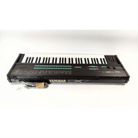 Yamaha DX-7 + Case