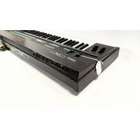 Yamaha DX-7 + Case