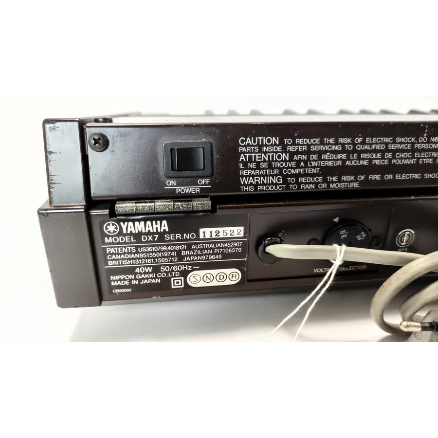 Yamaha DX-7 + Case