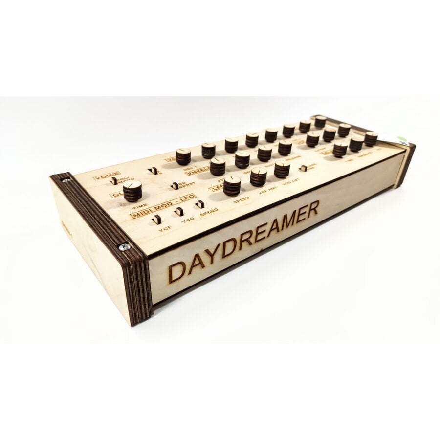 DayDreamer Synth