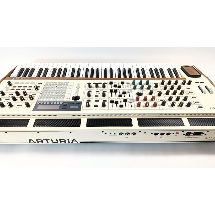Arturia Polybrute 12