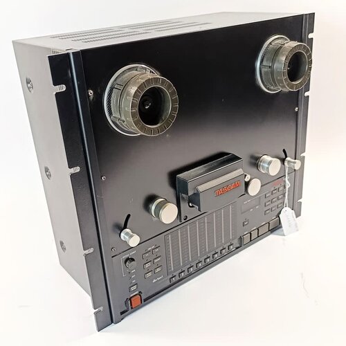 Tascam TSR-8 Tape recorder 