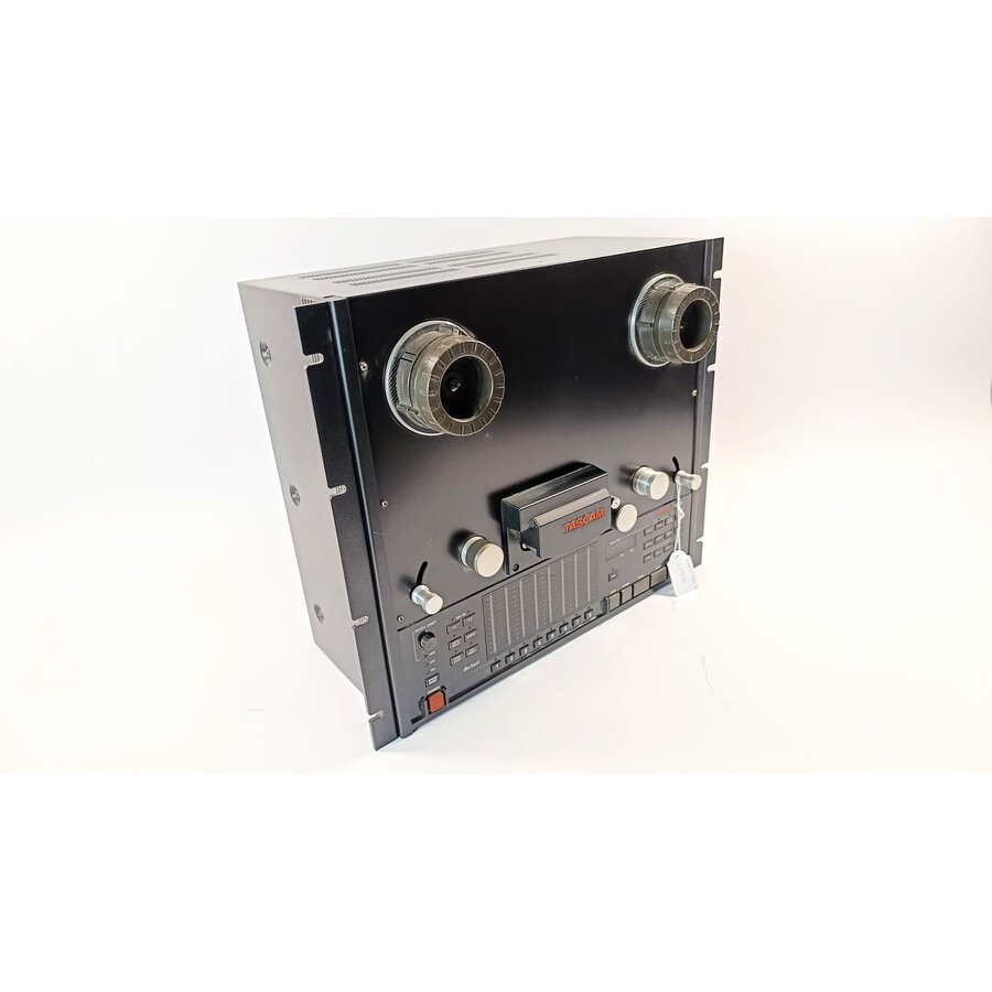 Tascam TSR-8 Tape recorder