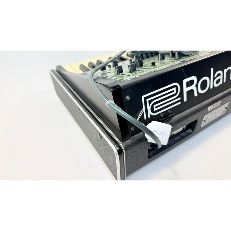 Roland SH-7