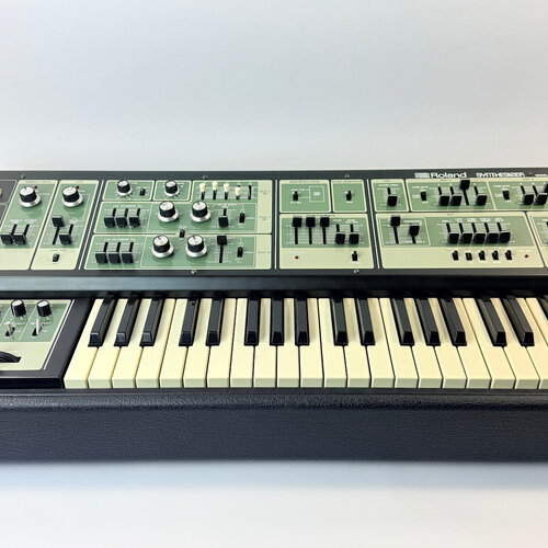 Roland SH-7 