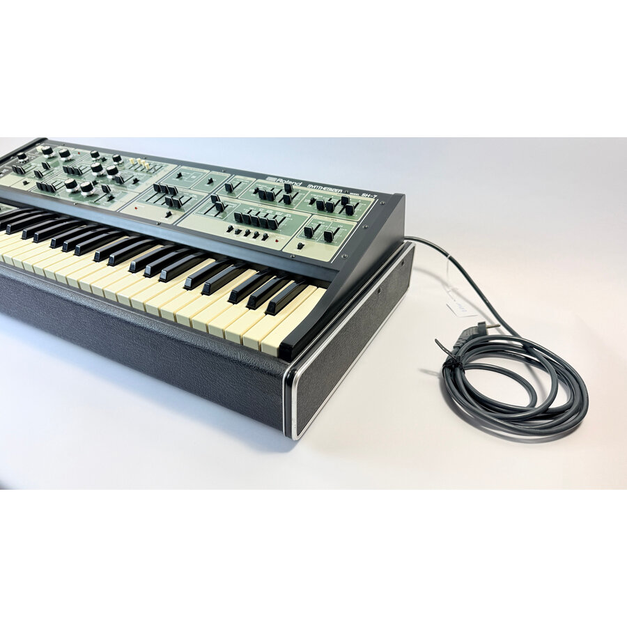 Roland SH-7