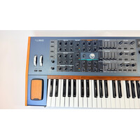 Arturia Polybrute / With flightcase