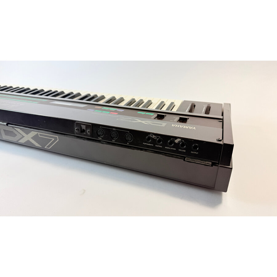 Yamaha DX7 w/ JME SPX V2.6 OS