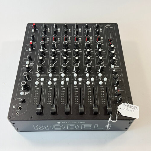PLAYdifferently MODEL 1 