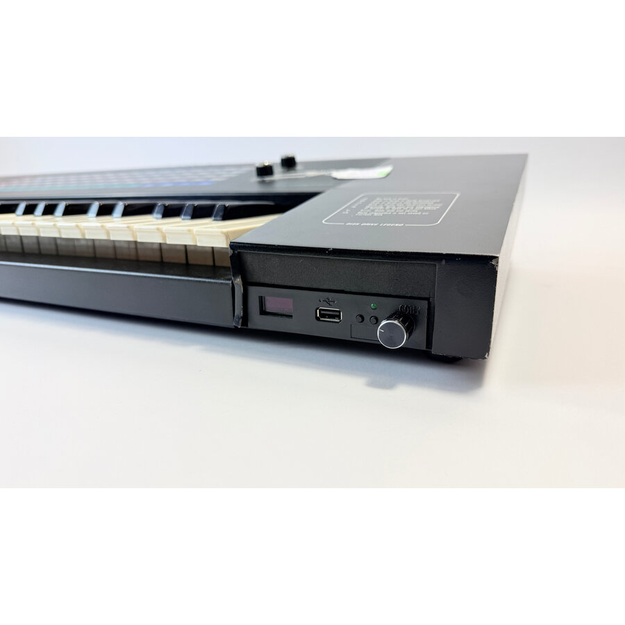 Sequential Prophet 2000 (serial 0001)!!!!  w/ Gotek