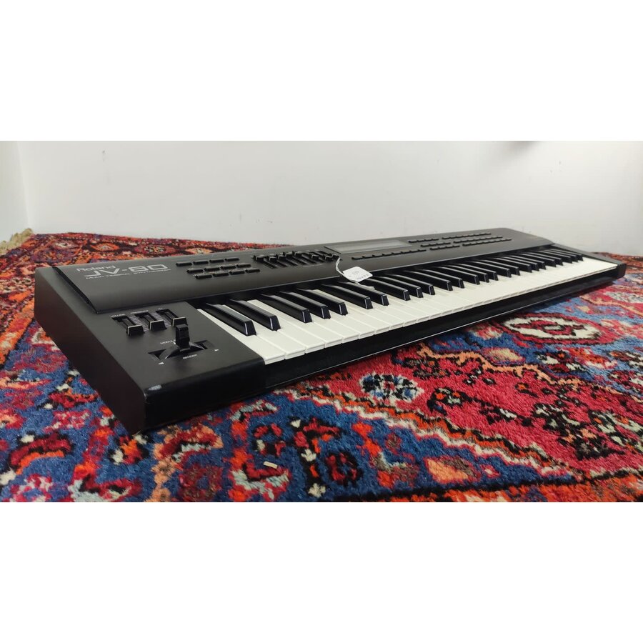 Roland JV-80