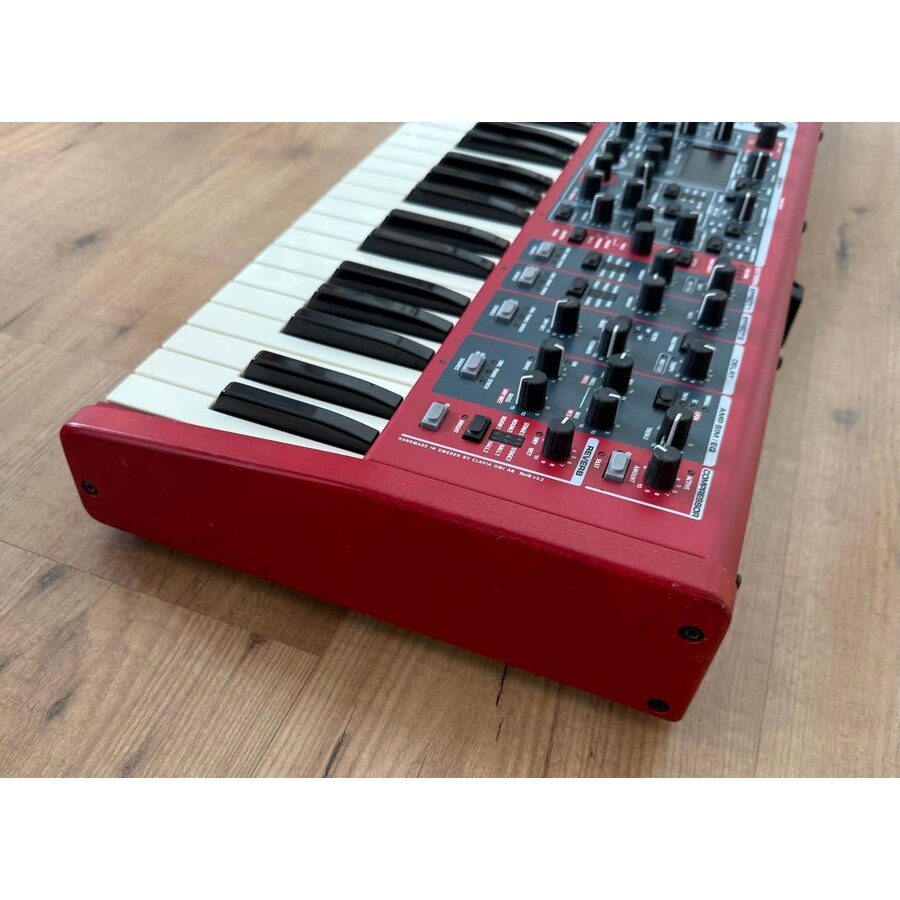 Nord Stage 3 Compact + hardcase