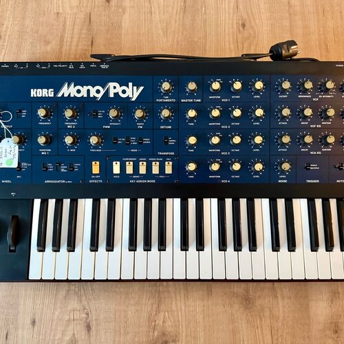 Korg Mono/Poly w/ orig bag 