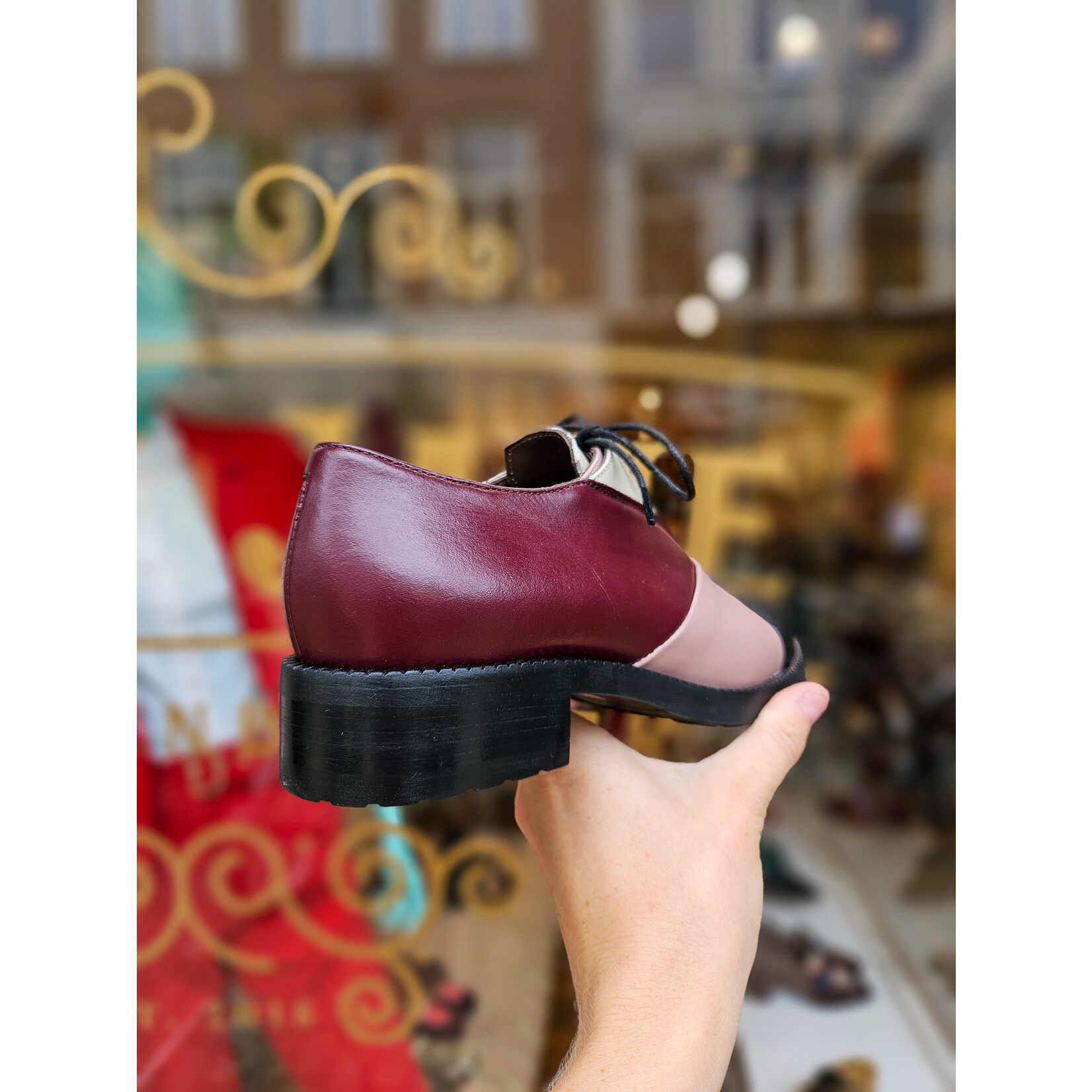 Le Bohemien leren veterschoen MALVA multi bordeaux/zwart/roze