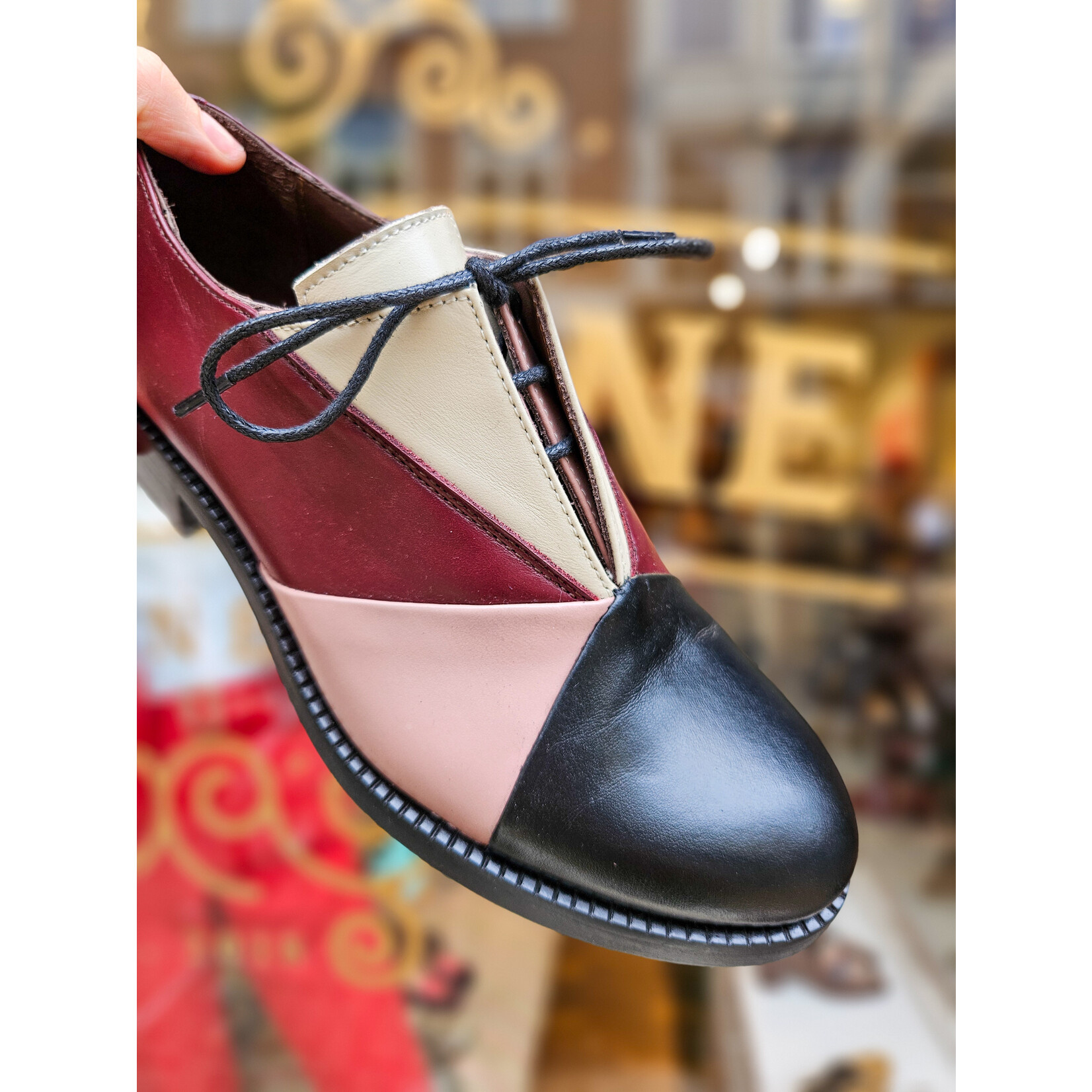 Le Bohemien leren veterschoen MALVA multi bordeaux/zwart/roze