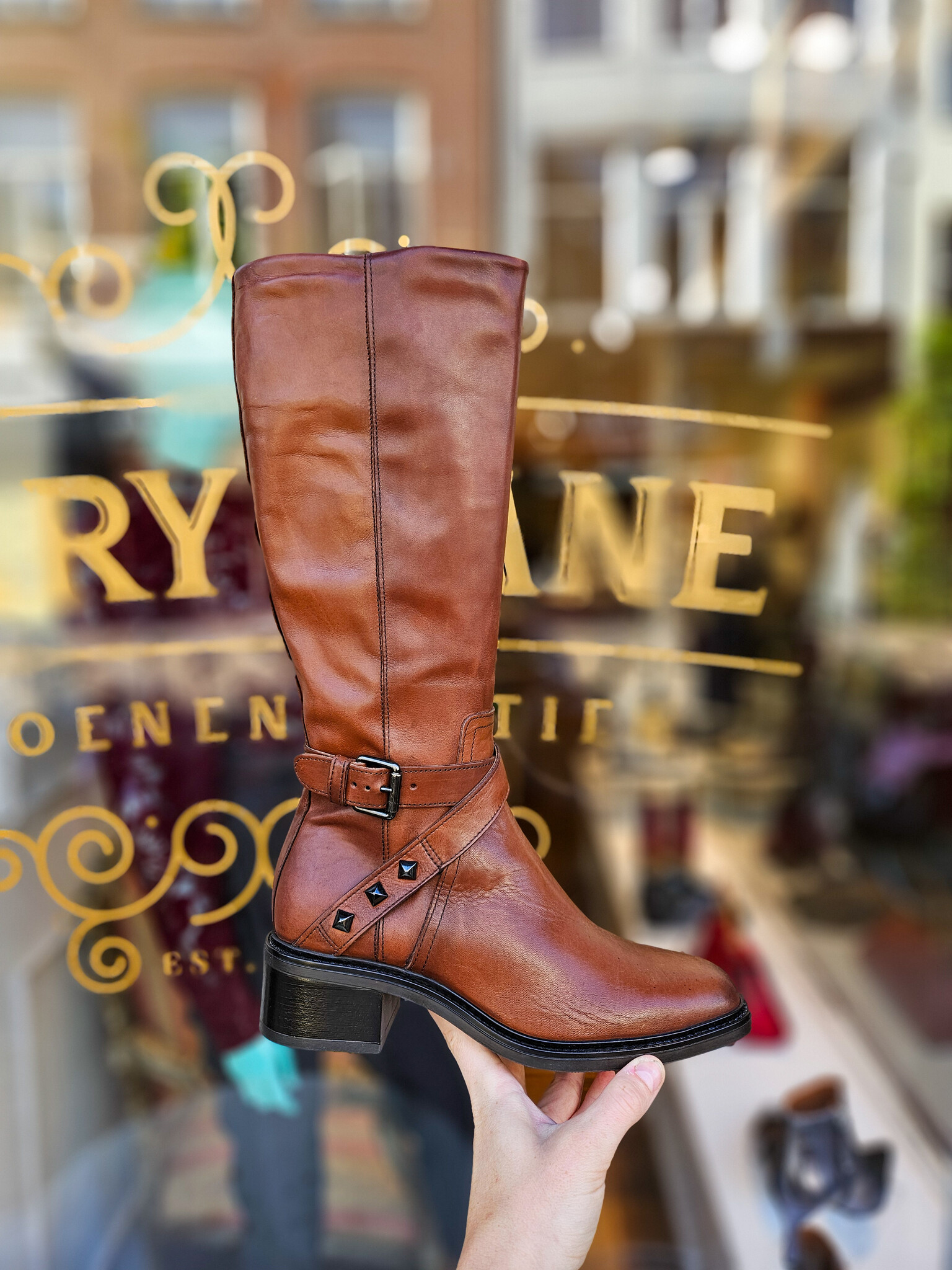 S3321 AW24/25 MJUS, leren hoge laars gesp CUOIO bruin - Mary Jane  Schoenenboetiek