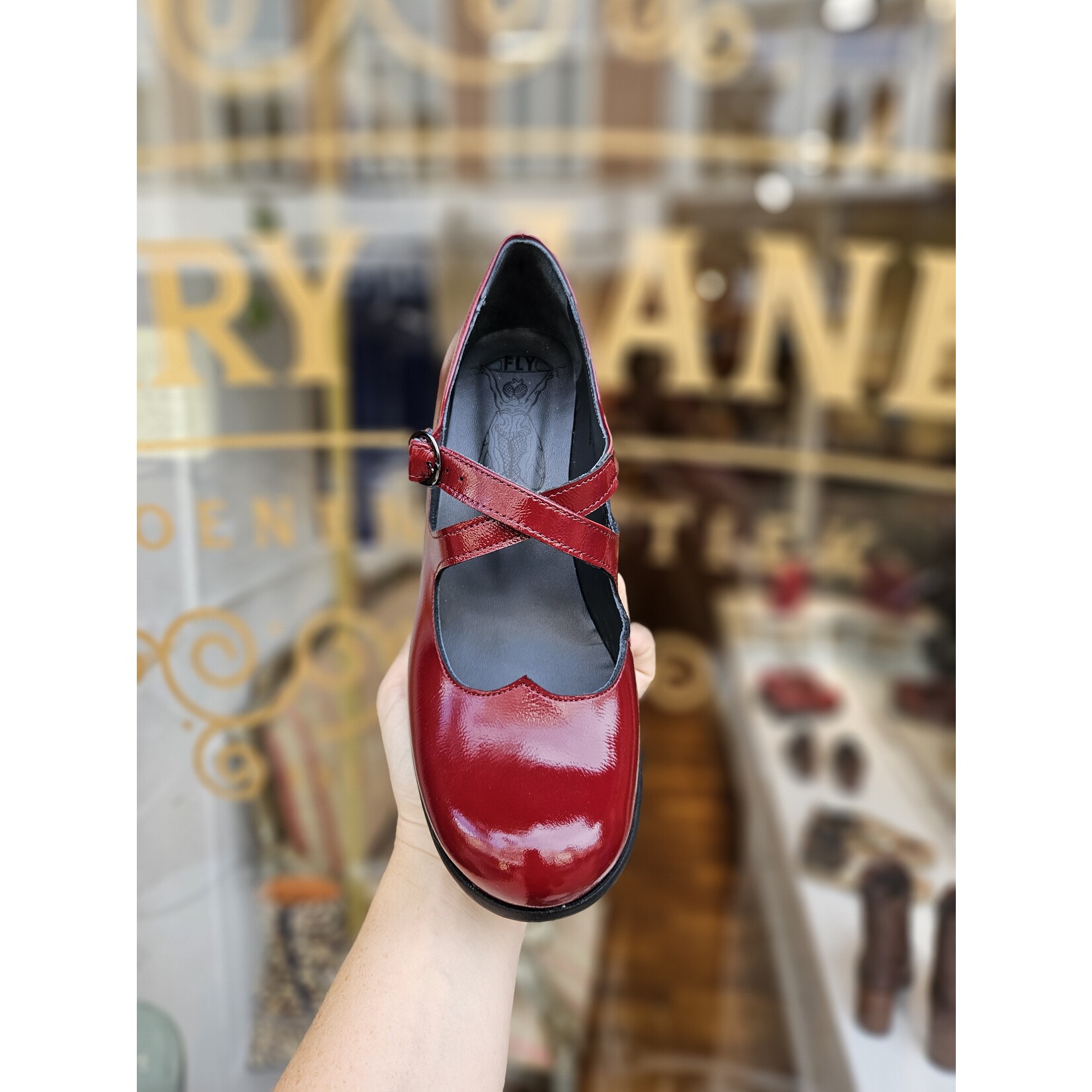 Fly London Baiv pump lakleer Bordeaux rood