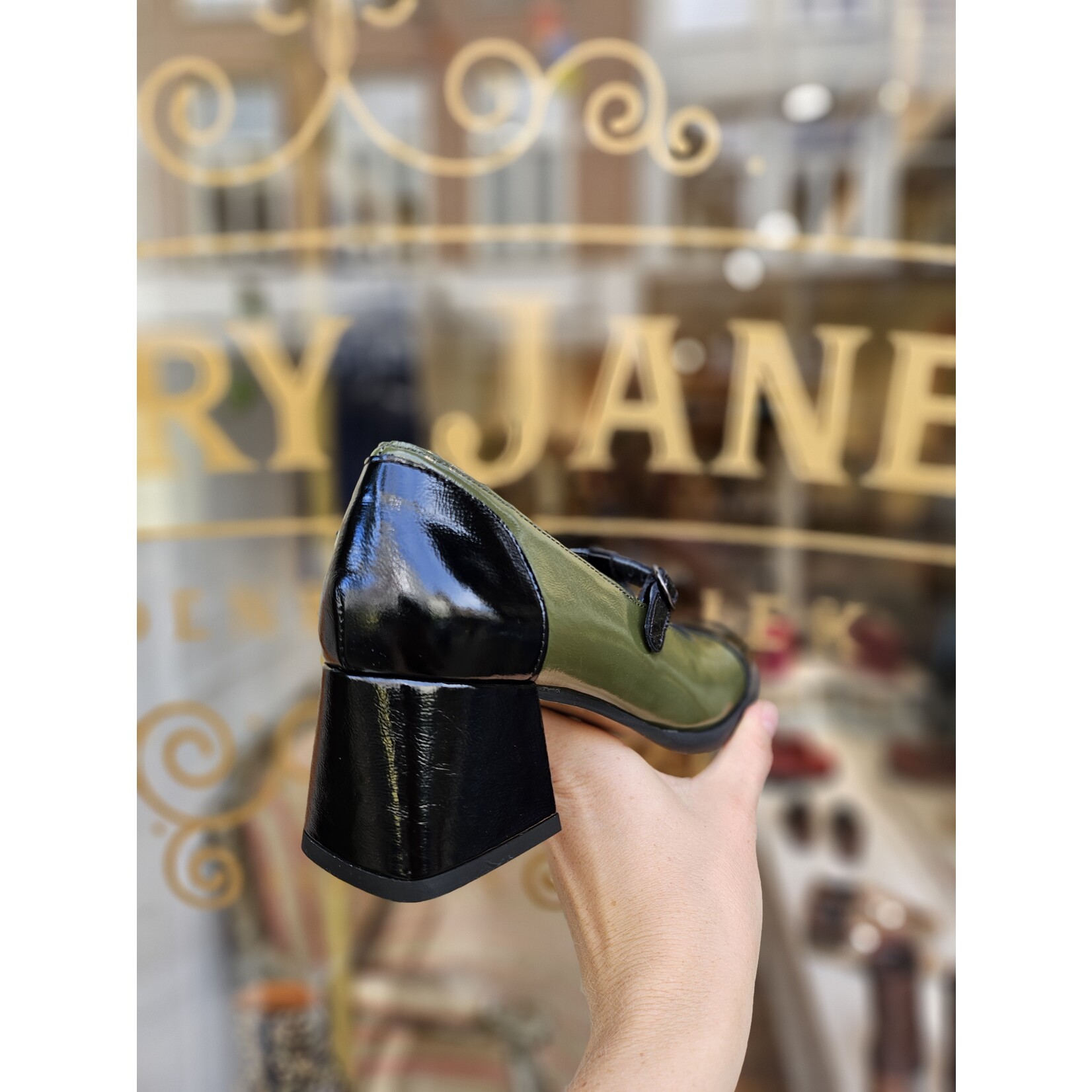 Fly London Solf Pump zwart/groen