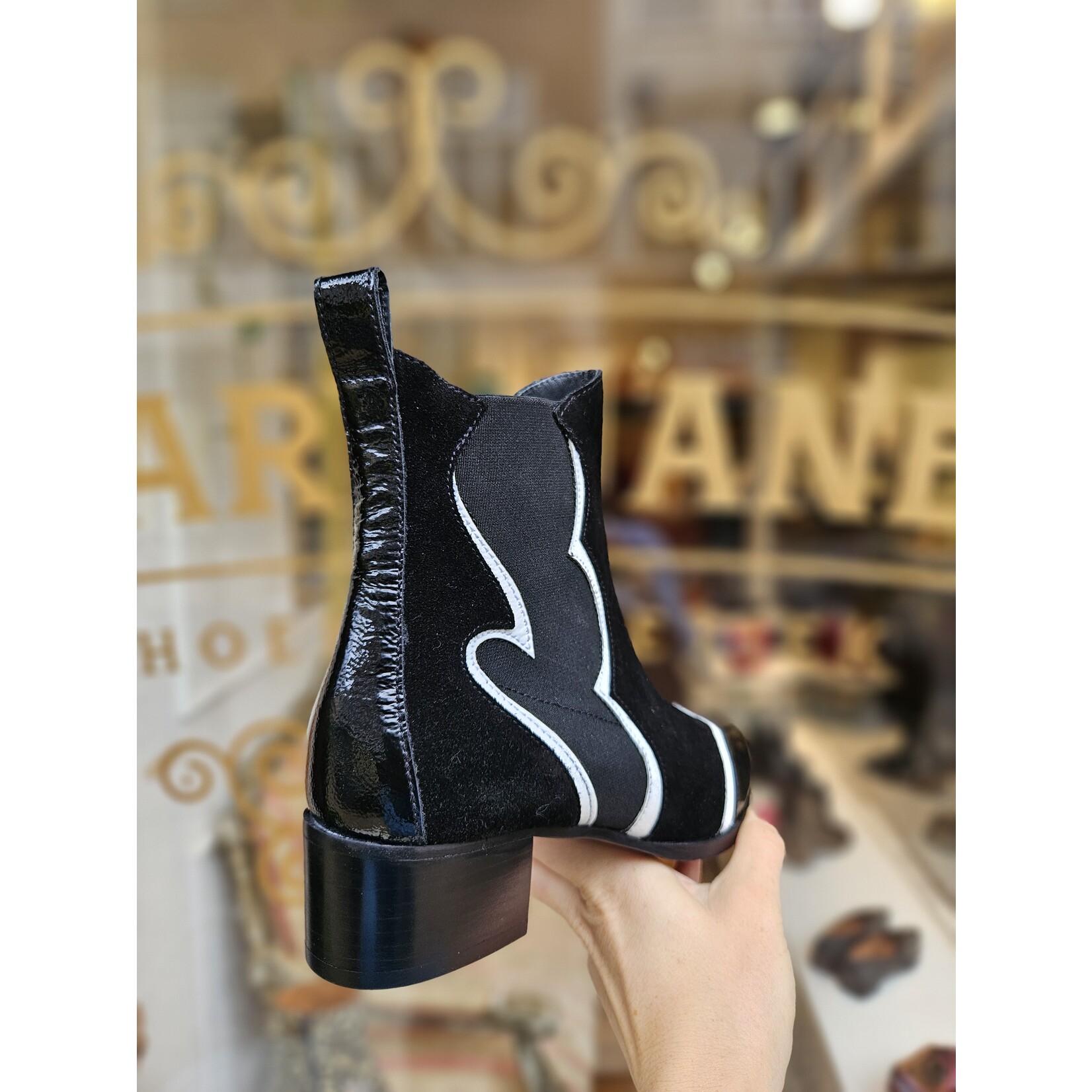 Pertini suede enkellaarsje SADIE zwart/zilver