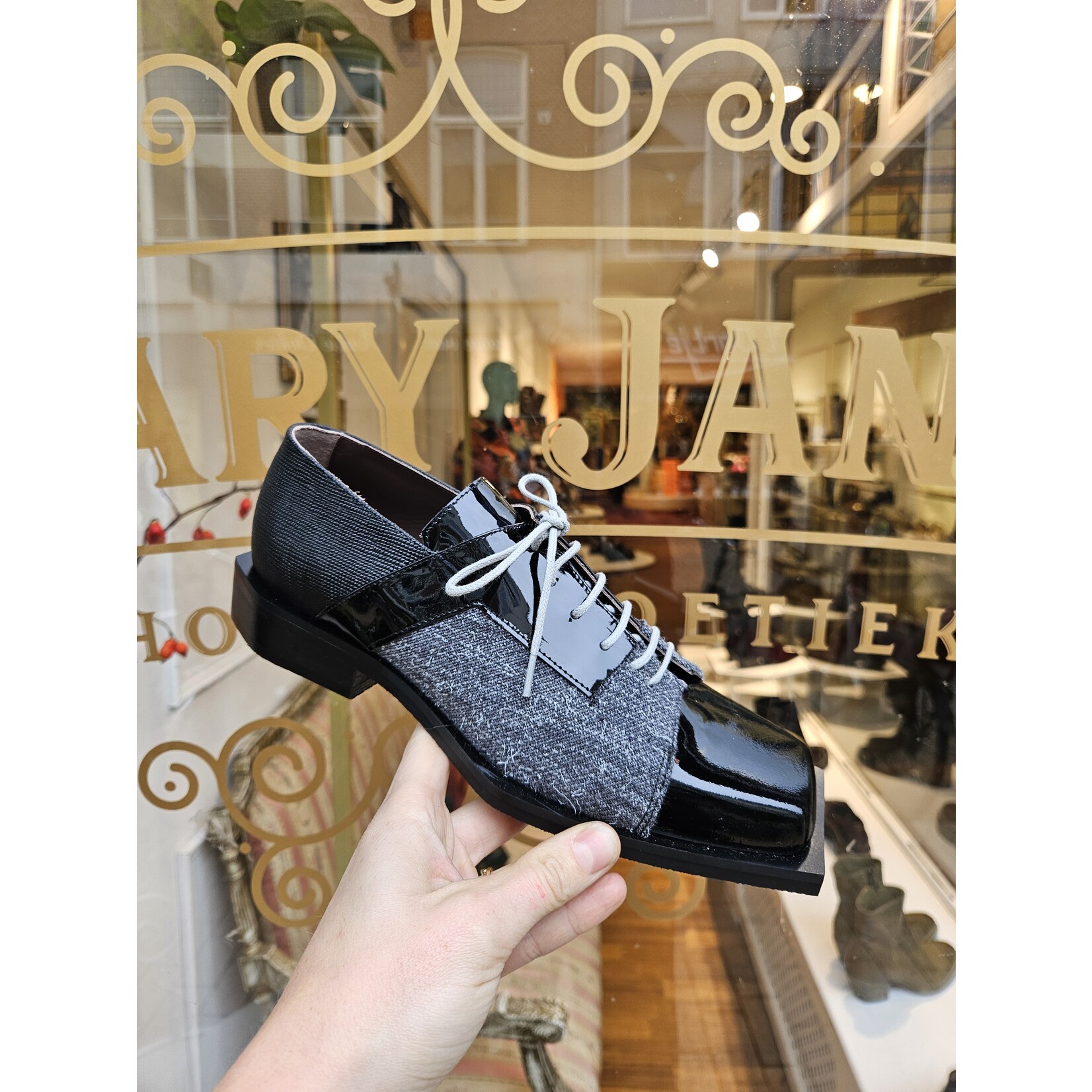 Le Bohemien leren veterschoenen QU01 zwart/grijs