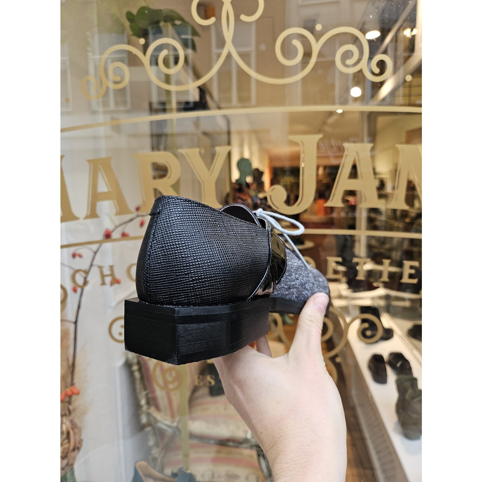 Le Bohemien leren veterschoenen QU01 zwart/grijs