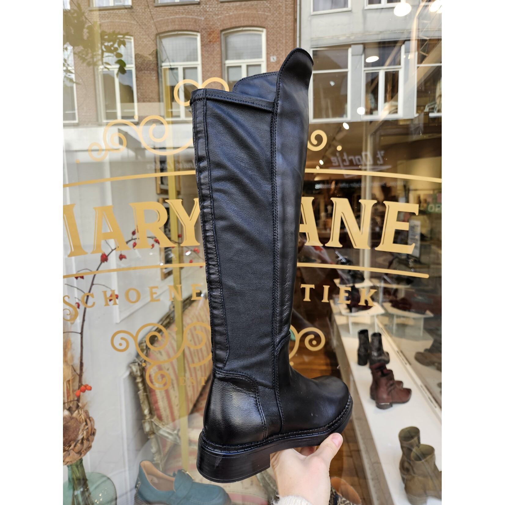 MJUS hoge leren laars plat CATHY zwart