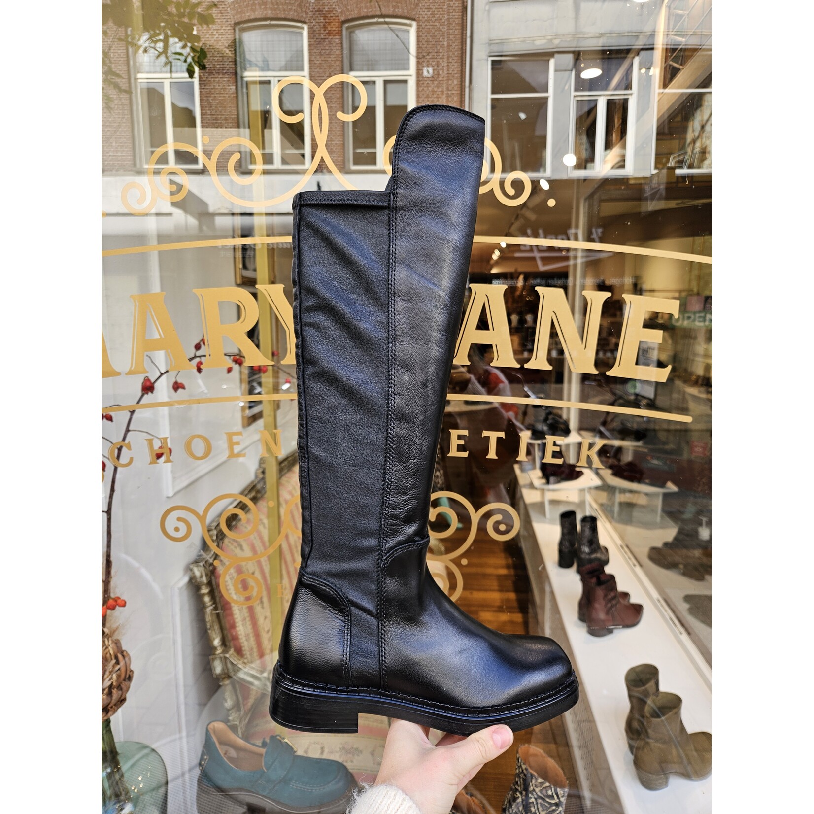 MJUS hoge leren laars plat CATHY zwart