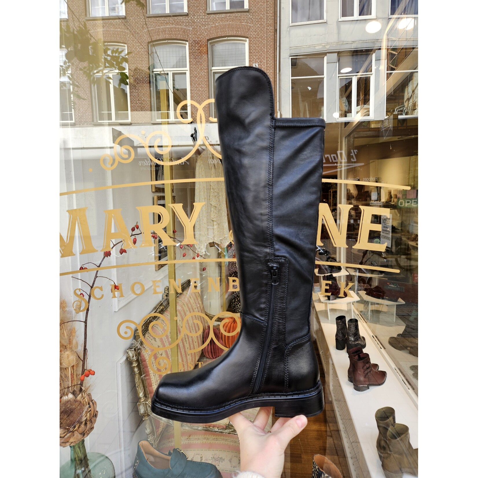 MJUS hoge leren laars plat CATHY zwart