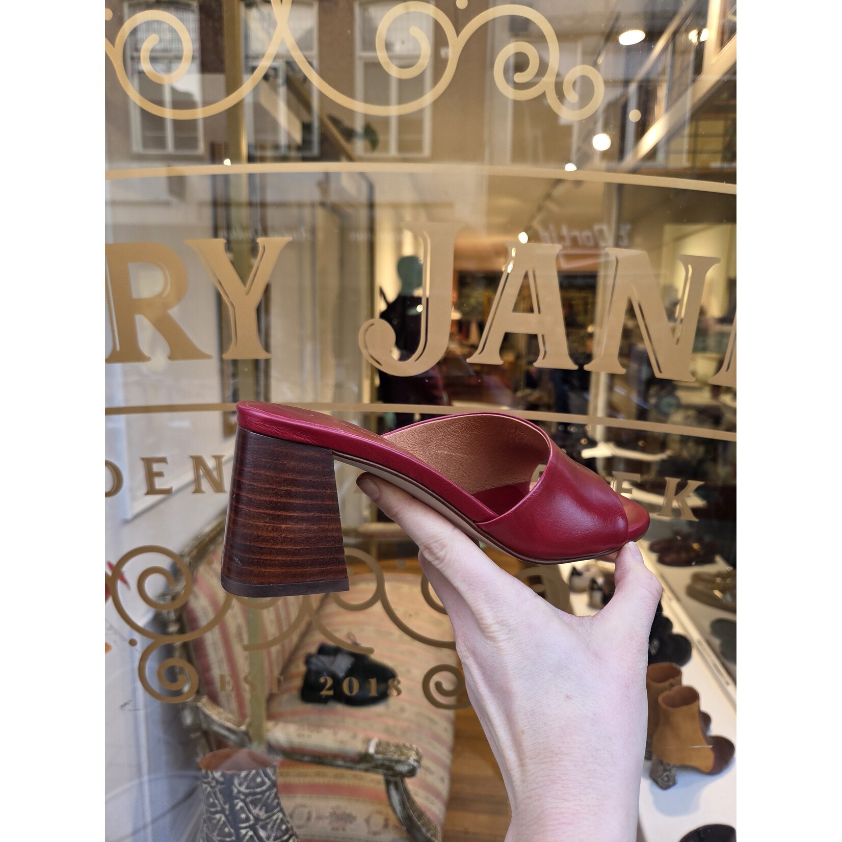 Angel Alarcon Angel Alarcon instapper muil PATRIZIA rood