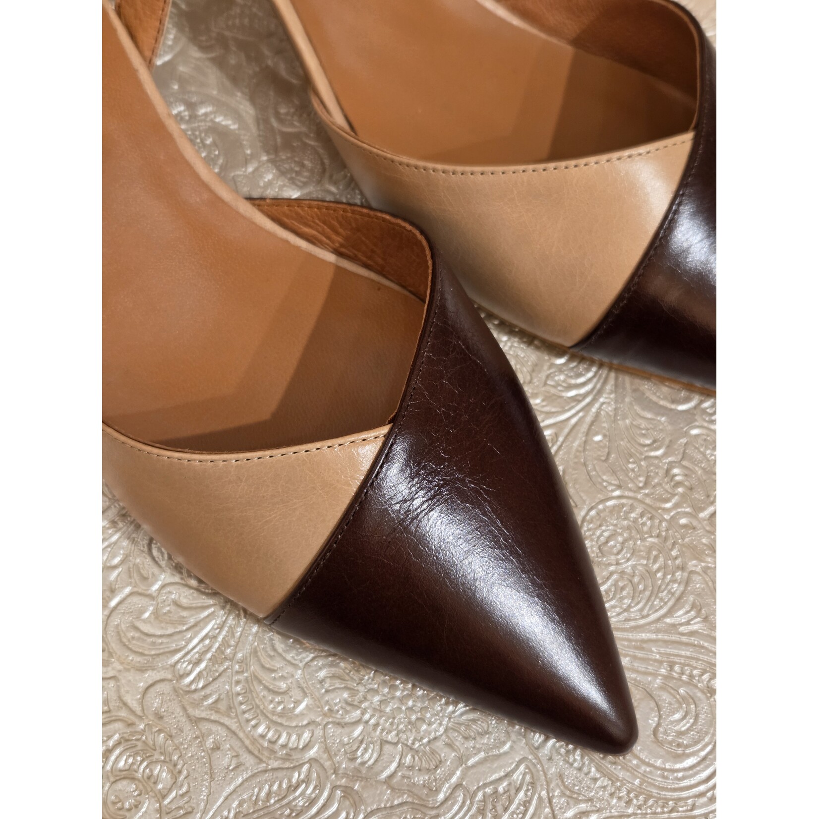 Angel Alarcon Angel Alarcon pump SERENA camel/bruin