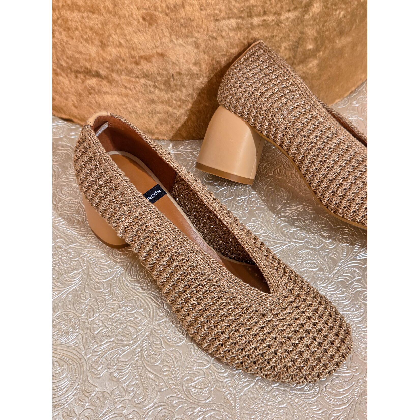 Angel Alarcon Angel Alarcon pump gehaakt ESTER beige