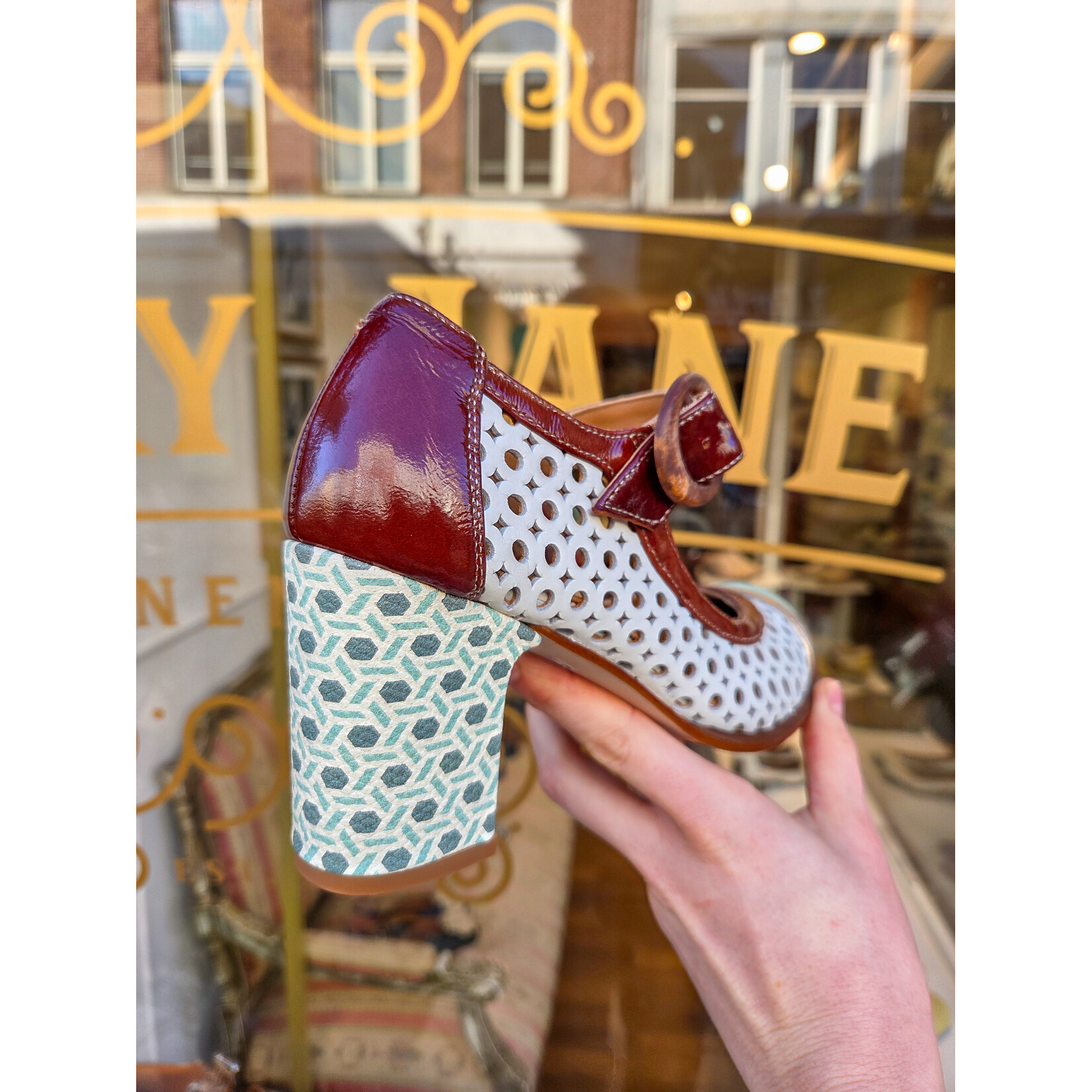 Nemonic Nemonic leren pump gesp NANTES bruin/mint