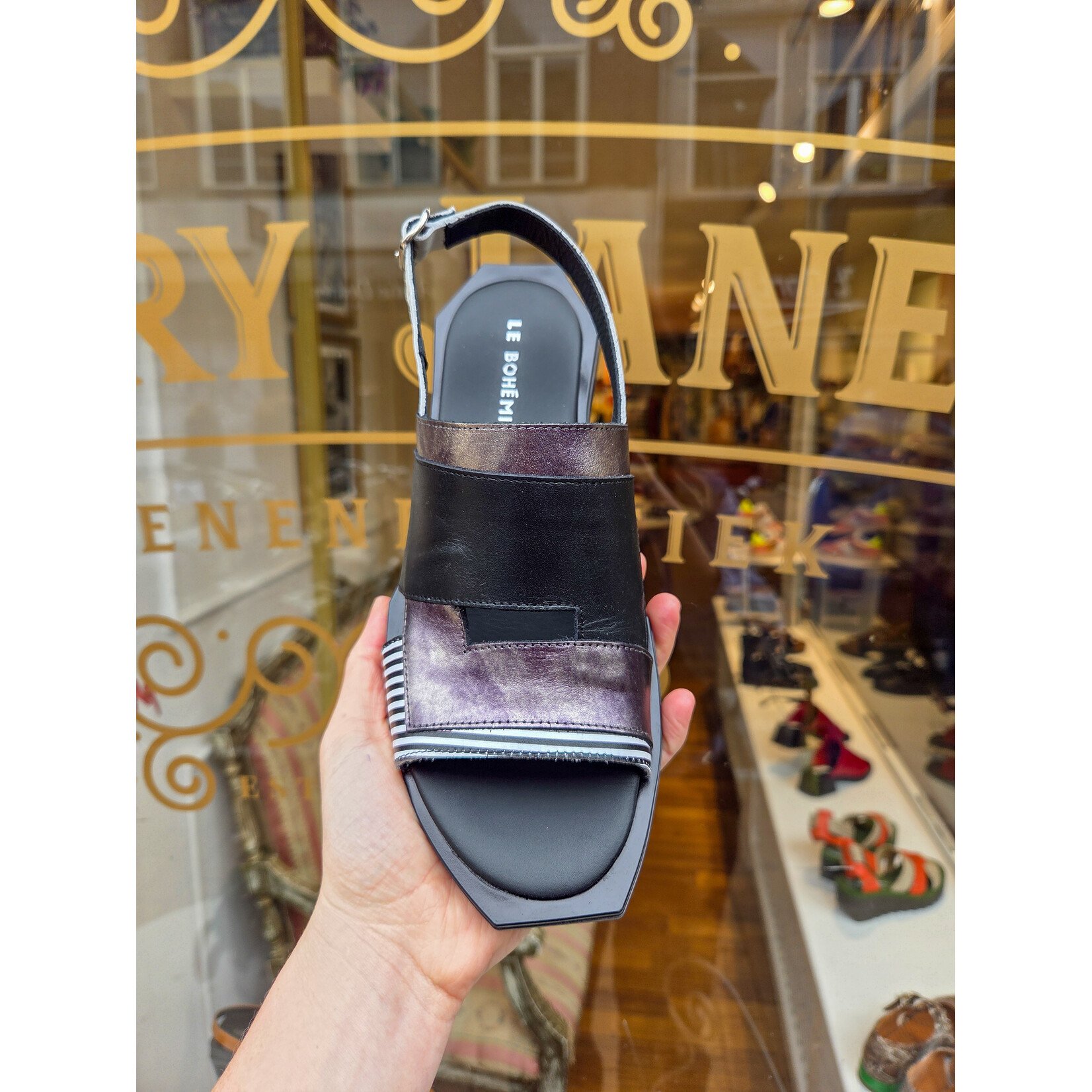 Le Bohemien plat sandaal SC39 zwart wit