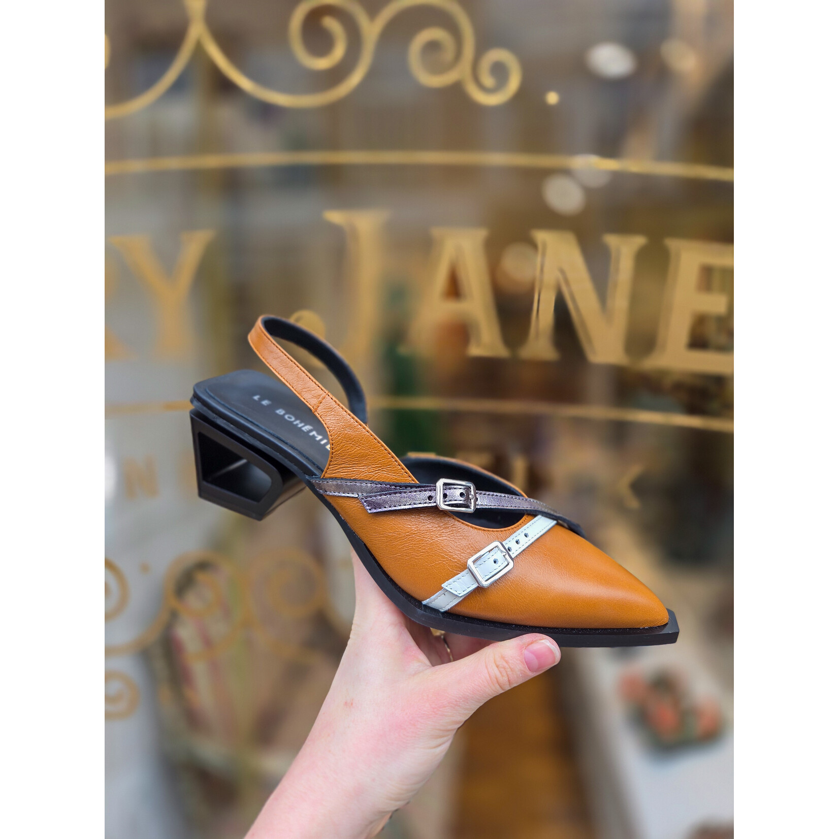 Le Bohemien slingback pump gespjes TP5005 oranje