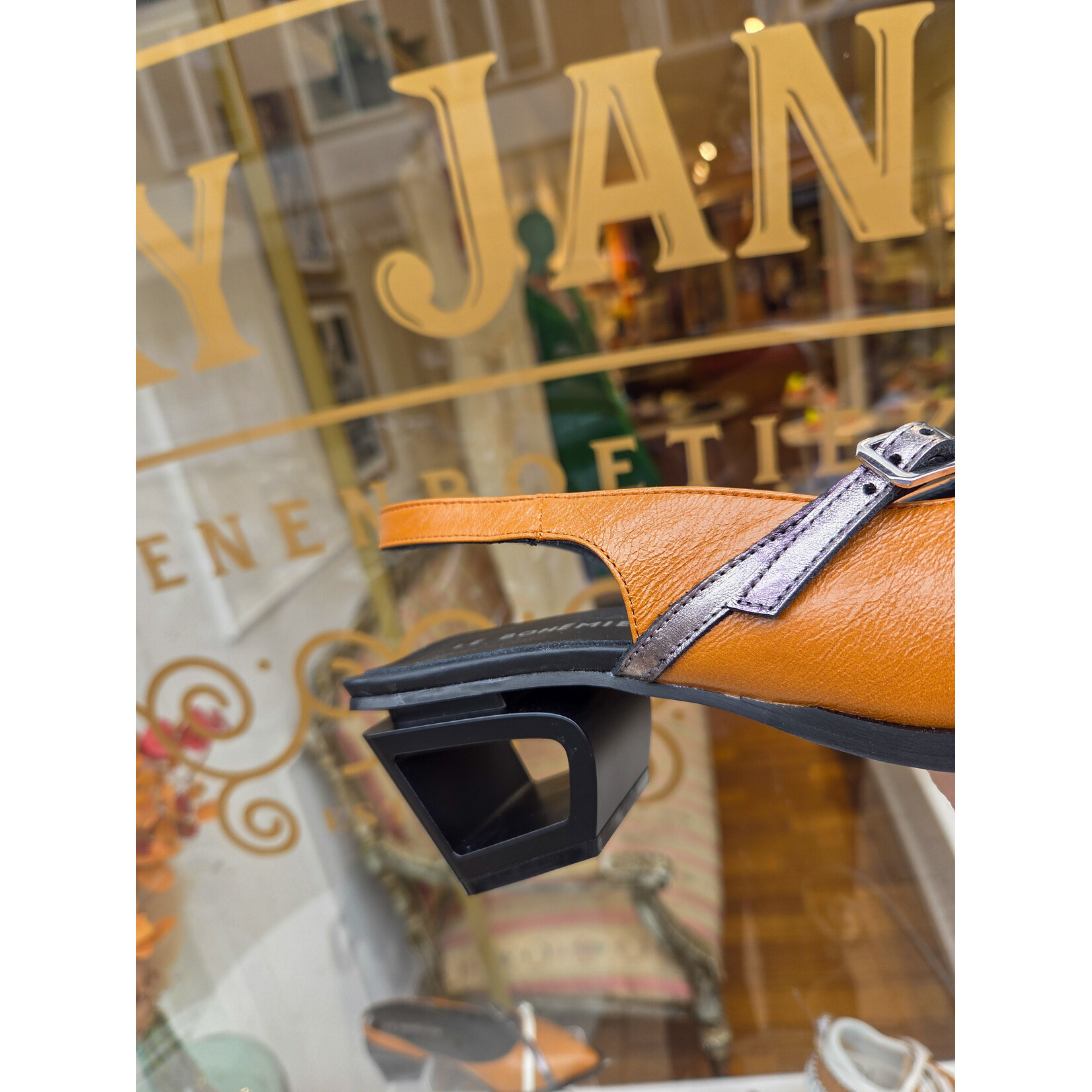 Le Bohemien slingback pump gespjes TP5005 oranje